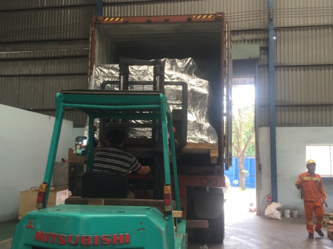 ĐÓNG KIỆN & ĐÓNG HÀNG VÀO CONTAINER
